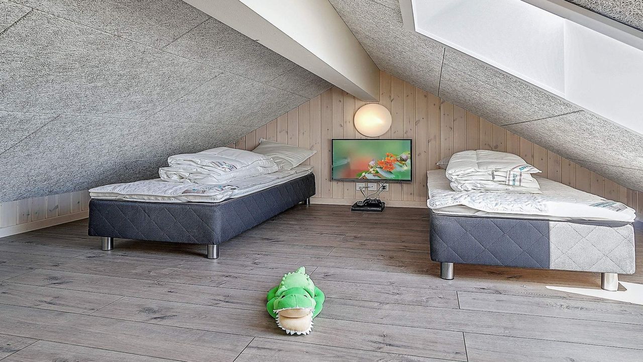 Indoor Indoor